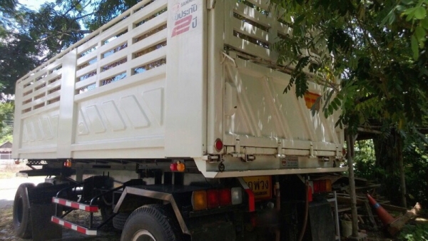 รถฮีโน่ 10 ล้อดั้ม 380 แรงม้า. ปี 53  ( ขายแม่ , ลูก )   สนใจติดต่อ 081 - 6079515