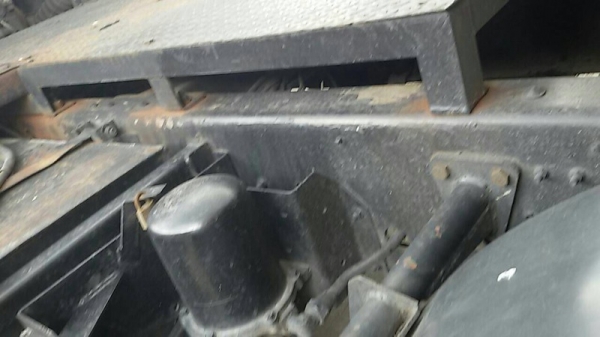 รถฮีโน่ 10 ล้อ หัวลาก  260 แรงม้า. ปี 49  ( ขายเฉพาะหัว )  สนใจติดต่อ 081 - 6079515