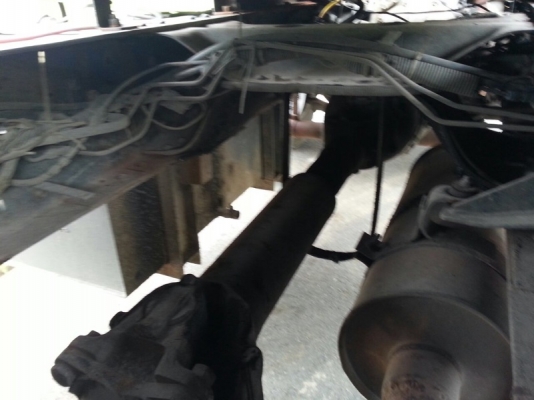 รถฮีโน่ 10 ล้อ หัวลาก  260 แรงม้า. ปี 49  ( ขายเฉพาะหัว )  สนใจติดต่อ 081 - 6079515