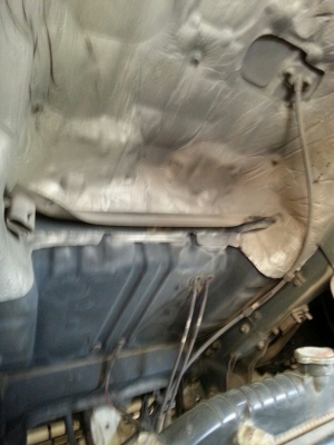 รถฮีโน่ 10 ล้อ หัวลาก  260 แรงม้า. ปี 49  ( ขายเฉพาะหัว )  สนใจติดต่อ 081 - 6079515