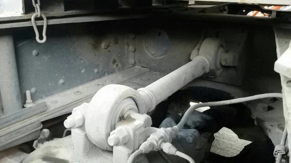 รถฮีโน่ 10 ล้อ หัวลาก  260 แรงม้า. ปี 49  ( ขายเฉพาะหัว )  สนใจติดต่อ 081 - 6079515