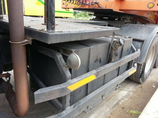 รถฮีโน่ 10 ล้อ หัวลาก  260 แรงม้า. ปี 49  ( ขายเฉพาะหัว )  สนใจติดต่อ 081 - 6079515