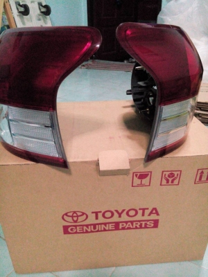 ขายไฟท้ายเดิม Toyota Vios ปี 2009 1 คู่ สภาพเหมือนใหม่ไม่มีรอย