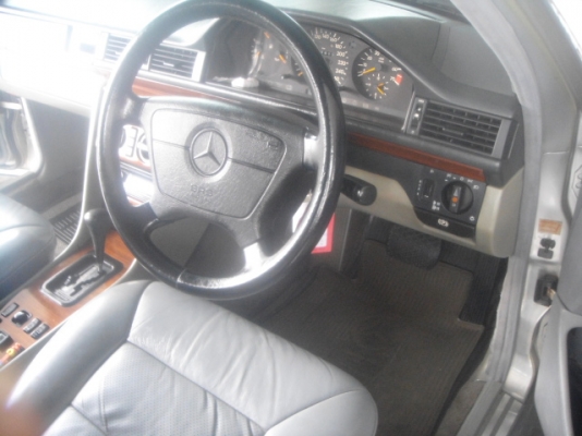 ขาย BENZ E280 แต่งแล้ว ขาย BENZ E280 แต่งแล้ว