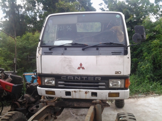 ขายหัวรถมิตซูเก่านอก มีช่วงล่าง หม้อน้ำ แซสซี คานลอย กระปุกพวงมาลัยครบพร้อมแหนบครับขาย 55000 บาท เท่านั้น