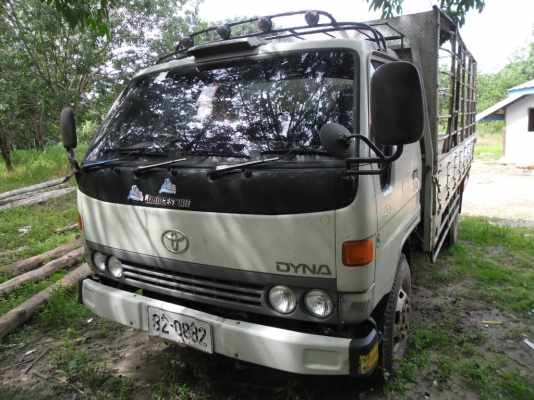 ขายรถบรรทุก TOYOTA BU211 -115 แรง 3 ใบปัด 400 เอกสารพร้อมทะเบียนเต็ม
