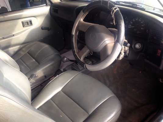 **145,000 บ.ต่อรอง**ขายไมตี้แค็ป ราคาเบาๆ TOYOTA HILUX ไมตี้2.5 โป่งหน้า-หลังแท้ ปี39/96 เครื่องเดิมเกียร์เดิม แห้งดี แน่น แรง เกียร์ไม่มีหลุด ช่วงล่างหนึบไม่มีส่าย คัสซีสวยเดิม ไม่มีปะ กระบะสวยมีพื้นปูกระบะ หน้า-หลังเดิมๆไม่เคยชนหนัก ภายในสวยคอนโซลครบ พ.