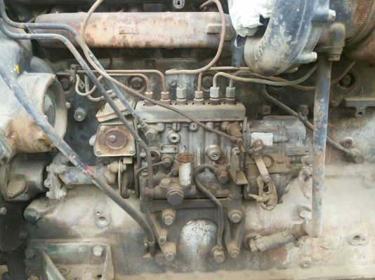 ขายเครื่องVOLVO FL10 เครื่อง300กว่าแรงพร้อมใช้