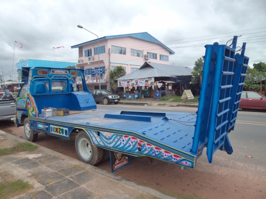 ขาย((350000))รถอีซูซุ6ล้อKSเครื่อง110แรงเป็นเทเลอร์เข็นรถเกียวสภาพสวยพร้อมใช้งานคับ