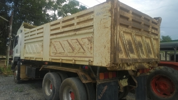 สิบล้อดั้ม360แรงปี*54 ไมล์..130000 กม.รถห้างแท้ๆเดิมๆ สีเดิม เครื่องดีไม่มีแกะ