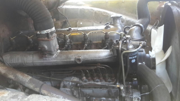 หกล้อดั้มหัวยาว เครื่อง 6BD เฟื่้องท้าย isuzu ใหญ่