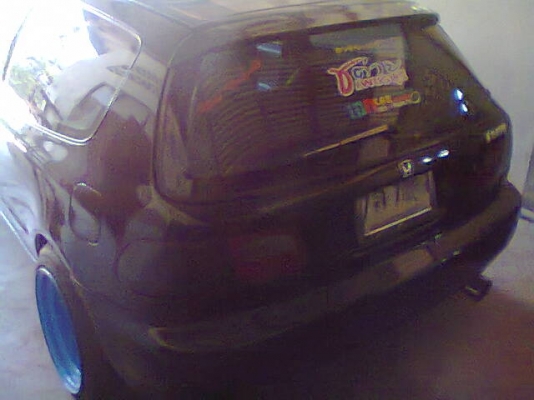 ขายรถ เก๋งฮอนด้า 3ประตู (ซีวิค) ปี93 เครื่องบี15 หัวฉีด ติดแก๊สแล้ว (ยังไม่ลงเล่ม)ขาย100,000บาทดิสก์เบรค4ล้อ