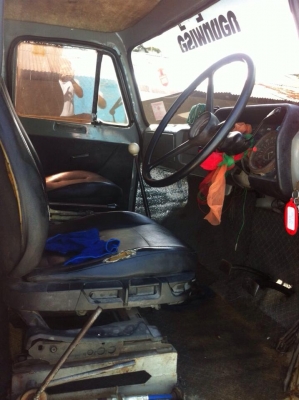 ขายรถหกล้อดั้ม