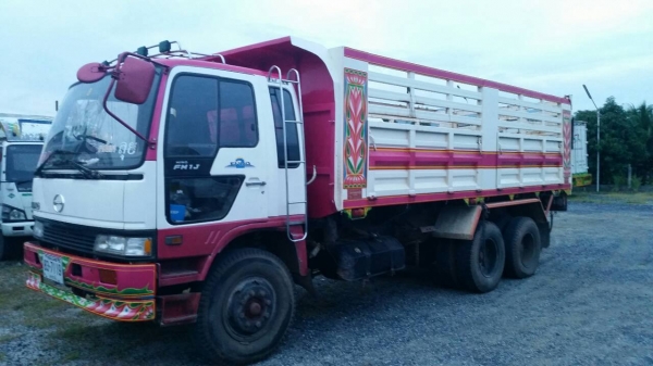 HINO FM1J เครื่อง M10 C 240 แรงม้า HINO FM1J เครื่อง M10 C 240 แรงม้า