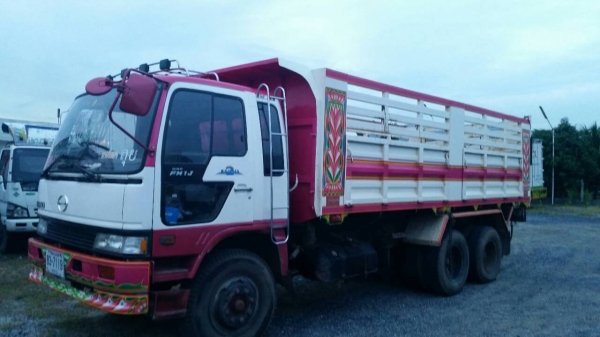 HINO FM1J เครื่อง M10 C 240 แรงม้า HINO FM1J เครื่อง M10 C 240 แรงม้า
