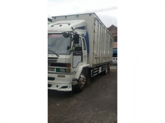 ขายร็อกกี้195แรง ตู้แห้ง10บาน ยาว7.20เมตร เครื่องดี แคชซีสวย พ.เพาเวอร์ เบรกทิฟฟี่ ภายในสวย แอร์เย็น เอกสารพร้อมโอน สนใจโทร 090-8588220คุณนะ ID:narong498 หรือ www.truck.in.th/498