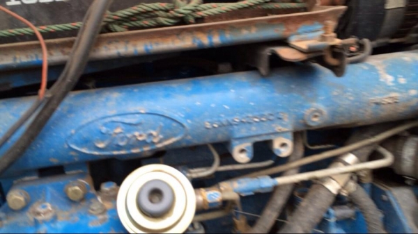 ขายด่วนรถไถฟอร์ด