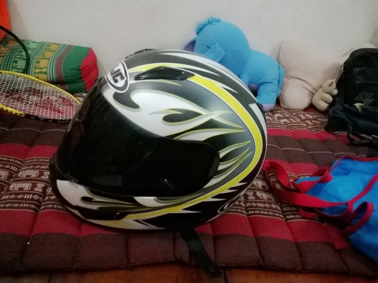 ขายหมวก HJC Size M ครับใหม่อย่างงามใส่แล้วเท่ครับ ขายหมวก HJC Size M ครับใหม่อย่างงามใส่แล้วเท่ครับ