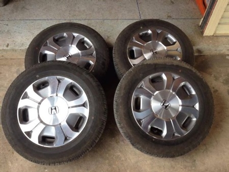 ล้อป้ายเเดง civic hybrid ขอบ15 พร้อมยาง Dunlop 195/65/15 ปี13