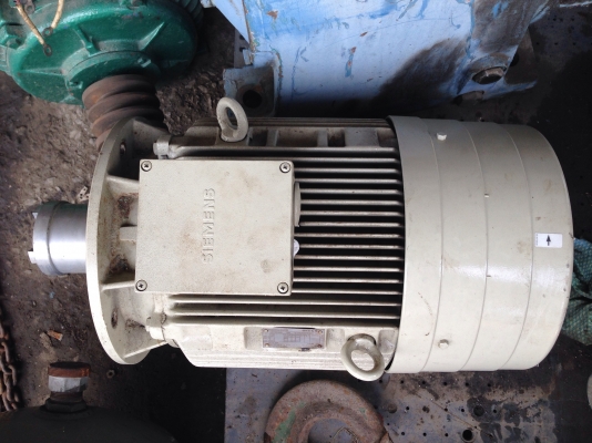 ขายมอเตอร์ Siemens 25 HP. 1450 RPM. 380 V สภาพสวย วิ่งนิ่ม ใช้ได้ทั้งหน้าแปลนและขาตั้ง พร้อมใช้งาน ขายมอเตอร์ Siemens 25 HP. 1450 RPM. 380 V สภาพสวย วิ่งนิ่ม ใช้ได้ทั้งหน้าแปลนและขาตั้ง พร้อมใช้งาน