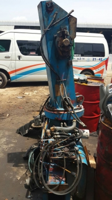 เครน TADANO Z306 ขนาด 3ตัน 6ปลอก 5ชัก ...ท้อง V ..5เหลี่ยม..ยาว 14.42 เมตร..