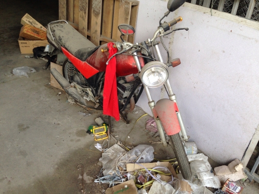 ขายมอเตอร์ไซค์ Yamaha RXZ สภาพดี ฟิตเครื่อง ทำสีใหม่ไว้ แล้วไม่ได้ใช้ ทะเบียนโอนได้ เพิ่งขาดไม่กี่วัน ขายมอเตอร์ไซค์ Yamaha RXZ สภาพดี ฟิตเครื่อง ทำสีใหม่ไว้ แล้วไม่ได้ใช้ ทะเบียนโอนได้ เพิ่งขาดไม่กี่วัน