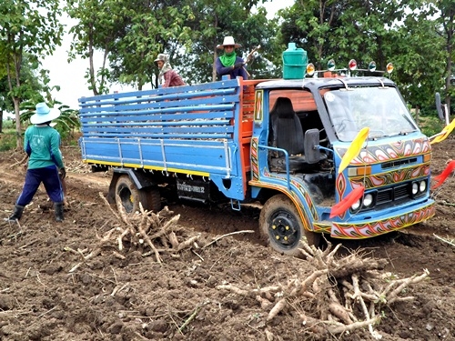 (จองโอนเงินมา10000แล้ว)ขอบคุณ truck2hand ครับ ไปส่งด่านช่องจอม สุริน