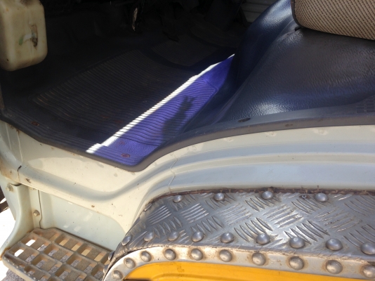 ขายKM777ช่วงล่างFC หน้า-หลัง เครื่องดี คัทซีสวย แอร์พร้อม ยางดี6เส้น