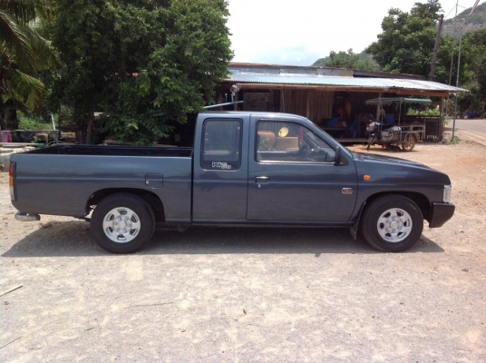 ขายนิสสันบิ๊กเอ็มปี 96 จอโค้ง เครื่อง 2500 ซีซี ฝาแดง จอโค้ง สภาพสวยบาง ขายนิสสันบิ๊กเอ็มปี 96 จอโค้ง เครื่อง 2500 ซีซี ฝาแดง จอโค้ง สภาพสวยบาง