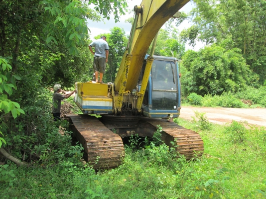 KOBELCO-200/// 6D31-K3V รุ่นนิยม เดิมๆดีๆแอร์เย็นๆพร้อมใช้ KOBELCO-200/// 6D31-K3V รุ่นนิยม เดิมๆดีๆแอร์เย็นๆพร้อมใช้