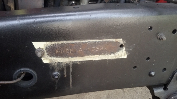 ขายรถ6ล้อ195แรง เครื่องดี คัชชีสวย กะบะบรรทุก สภาพพร้อมใช้งาน ยาว6เมตร รุ่นสิ