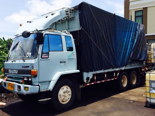 10ล้อ คอกเหล็ก เพลาเดียว 6 สูบ 195แรง