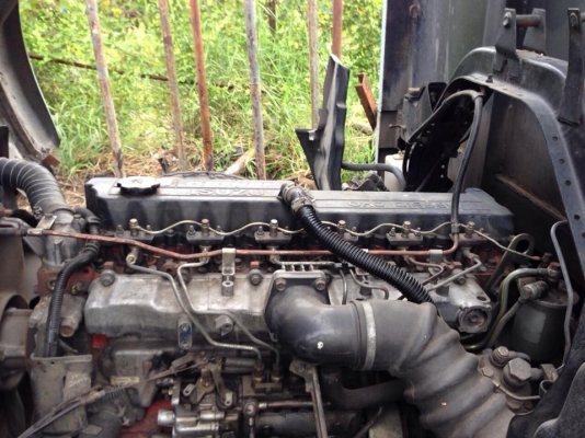 10ล้อ คอกเหล็ก เพลาเดียว 6 สูบ 195แรง