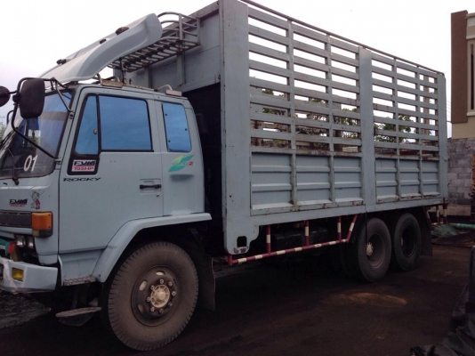 10ล้อ คอกเหล็ก เพลาเดียว 6 สูบ 195แรง