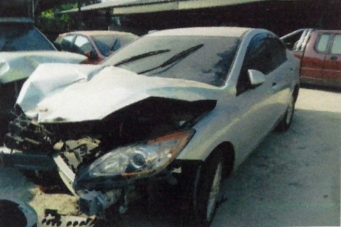 ขายซาก Mazda3 1.6 ตัว4ประตู ปี13 สีเทา ทะเบียนลอยไม่หยุด รถโดนแค่หน้า ประตูสวย4บานเลย