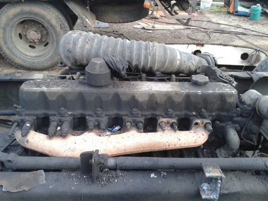 ขายเครื่อง + เกียร HINO HO7D / 195 แรง ( มีทะเบียนใส่แล้วแจ้งเปลี่ยนได้เลย )