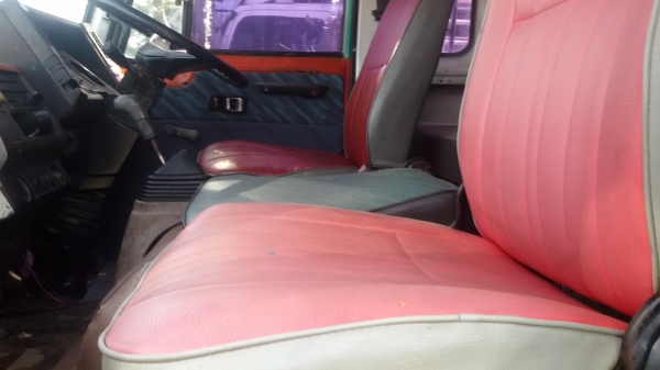 ขายรถ6ล้อ165แรง เครื่องดี คัชชีสวย ตู้บรรทุก สภาพพร้อมใช้งาน ยาว7.20เมตร รุ่นสิ