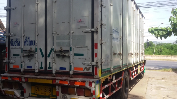 ขายรถ6ล้อ165แรง เครื่องดี คัชชีสวย ตู้บรรทุก สภาพพร้อมใช้งาน ยาว7.20เมตร รุ่นสิ