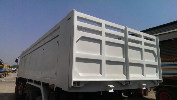 รถบรรทุกดั้มพ์ 2 เพลา แม่ - ลูก 3 คานแท้ อีซูซุ DECA EURO 2 270 แรงม้า HINO MEGA มีหลายคัน