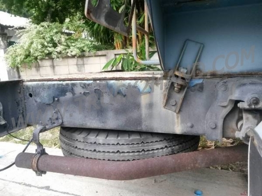 HINO 6 ล้อ บรรทุกของเหลว 160 แรงม้า ปี 2540 สภาพยางเต็ม 7 เส้น