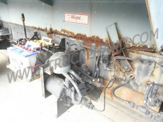 HINO 6 ล้อ บรรทุกของเหลว 160 แรงม้า ปี 2540 สภาพยางเต็ม 7 เส้น