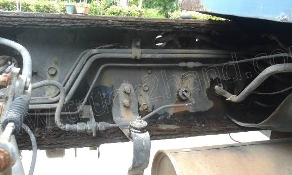 HINO 6 ล้อ บรรทุกของเหลว 160 แรงม้า ปี 2540 สภาพยางเต็ม 7 เส้น