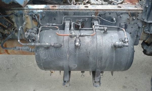 HINO 6 ล้อ บรรทุกของเหลว 160 แรงม้า ปี 2540 สภาพยางเต็ม 7 เส้น