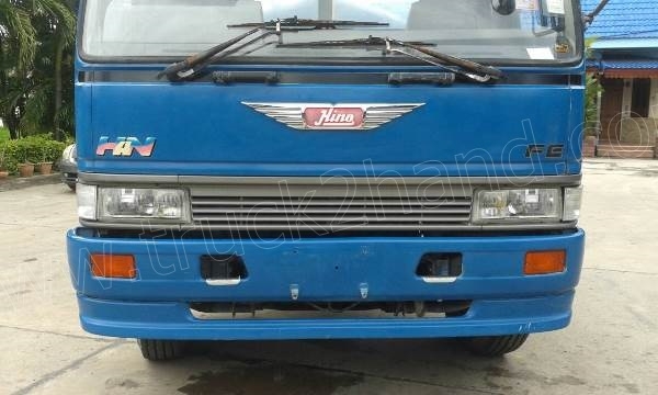 HINO 6 ล้อ บรรทุกของเหลว 160 แรงม้า ปี 2540 สภาพยางเต็ม 7 เส้น