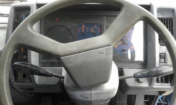 HINO 6 ล้อ บรรทุกของเหลว 160 แรงม้า ปี 2540 สภาพยางเต็ม 7 เส้น