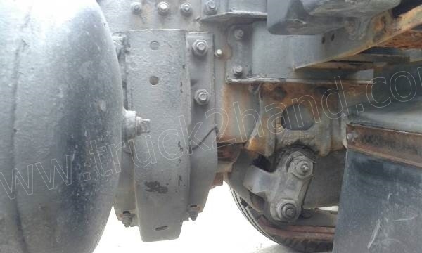 HINO 6 ล้อ บรรทุกของเหลว 160 แรงม้า ปี 2540 สภาพยางเต็ม 7 เส้น