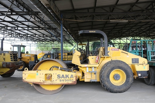 จำหน่าย รถขุด รถตัก รถบด รถปูยาง รถดันดิน รถเจาะ รถเกรด เครื่องจักรในงานก่อสร้างทุกประเภท