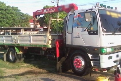 ขายรถบรรทุกหกล้อติดเครน HINO FF1JMKA เครื่อง JO8C-210 แรง ทะเบียนพร้อม