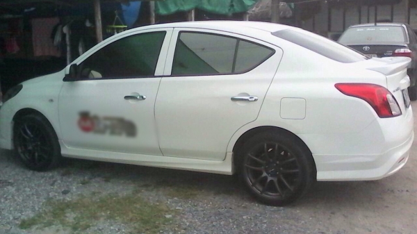 ขายดาว์นรถเก๋ง Nissan เกียร์ออโต้ E20 ชุดแต่ง 50,000 ไม่มีชน