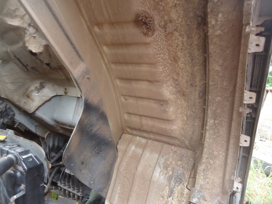 ขายด่วนรถ6ล้อFC4Jเครือง145แรงปี43รถสวยเดิมยางเรเดี่ยน